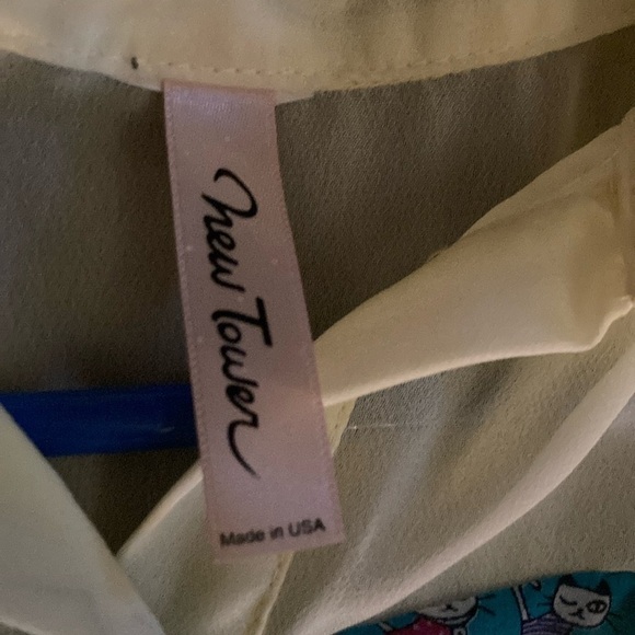 New Tower adorable cat lover sleeveless blouse GUC size small - Picture 7 of 7